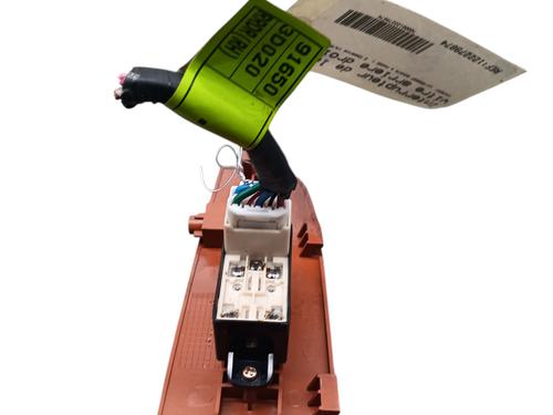 Used Right rear window switch Right rear window switch HYUNDAI SONATA IV (EF) 2.0 16V (131 hp) 32989985 32989985