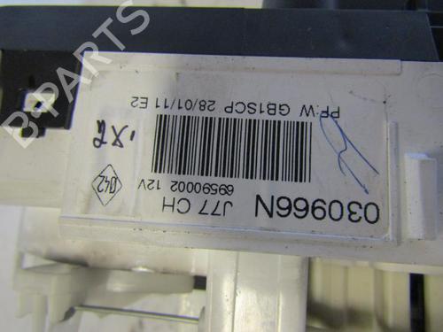 Used Climate control Climate control RENAULT CLIO III (BR0/1, CR0/1) 1.5 dCi (75 hp) 25083320 25083320