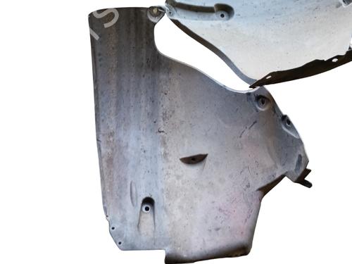 Wheel arch MERCEDES-BENZ CLS (C219) CLS 320 CDI | BP25061203C56