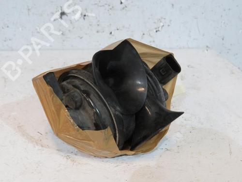 Used Horn AUDI A4 B6 Avant (8E5) 2.5 TDI (155 hp) 25080696
