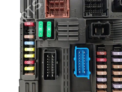 Used Fuse box Fuse box CITROËN C3 III (SX) 1.2 PureTech 82 (83 hp) 33947555 33947555
