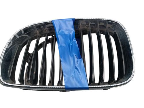 Grill BMW 1 (E87) 118 i (143 hp) 30490547