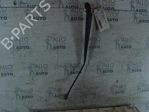 Used Front windshield wiper arm PEUGEOT 306 Hatchback (7A, 7C, N3, N5) 1.9 D (69 hp) 25071153
