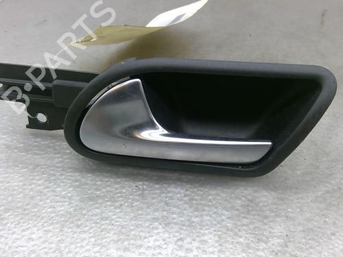 Venstre bak invendig håndtak VW GOLF V (1K1) 1.9 TDI (90 hp) 25082398