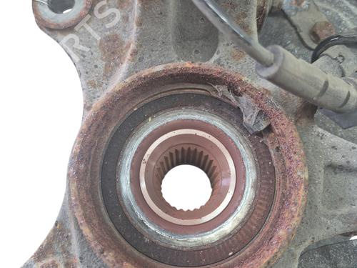 Used Right front steering knuckle PEUGEOT 3008 II SUV (MC_, MR_, MJ_, M4_) 1.5 BlueHDi 130 (131 hp) 25873724