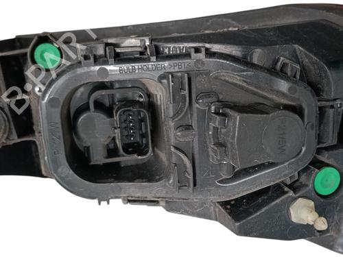 right-taillight-renault-clio-iv-bh_-2012-2013-2014-2015-2016-2017-2018-2019-2020-2021-32425113 main image