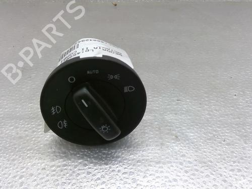 Used Switch Switch SKODA OCTAVIA II (1Z3) 2.0 TDI (140 hp) 25111529 25111529