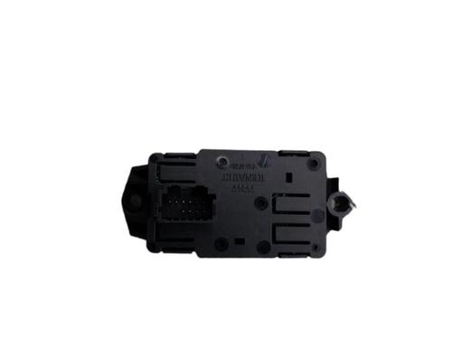 Used Switch RENAULT SCÉNIC III (JZ0/1_) 1.5 dCi (106 hp) 25059004