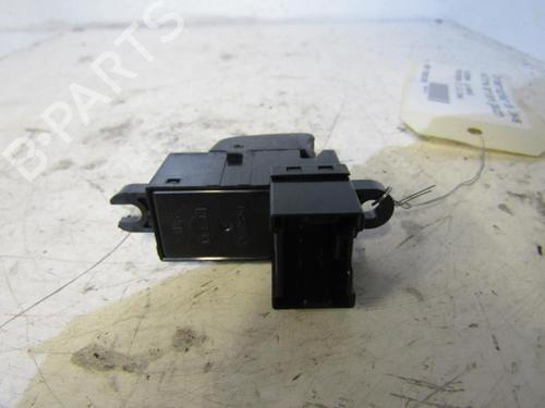 Used Left rear window switch Left rear window switch NISSAN PRIMERA Hatchback (P12) 2.2 Di (126 hp) 25079579 25079579