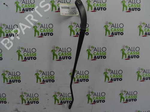 Used Front windshield wiper arm Front windshield wiper arm RENAULT MEGANE II (BM0/1_, CM0/1_) 1.9 dCi (BM0G, CM0G) (120 hp) 25087122 25087122