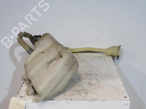 Used Windscreen washer tank BMW 5 (E39) 523 i (170 hp) 25112936