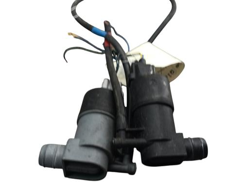 Used Washer pump Washer pump TOYOTA YARIS (_P13_) 1.5 (NSP131_) (112 hp) 32363625 32363625