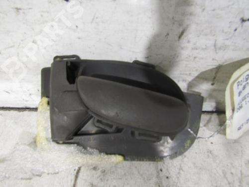 Used Front left interior door handle Front left interior door handle PEUGEOT 206 Hatchback (2A/C) 1.9 D (69 hp) 10592266 10592266