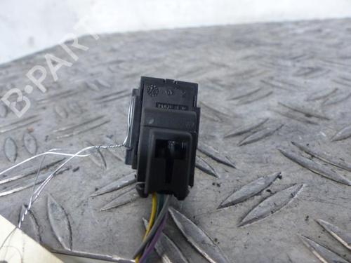 Right rear window switch PEUGEOT 607 (9D, 9U) 2.2 HDi | BP25107360I28 
