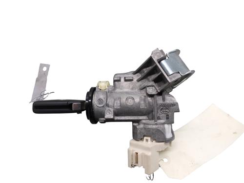 Used Ignition barrel TOYOTA YARIS (_P13_) 1.5 (NSP131_) (112 hp) 33037605