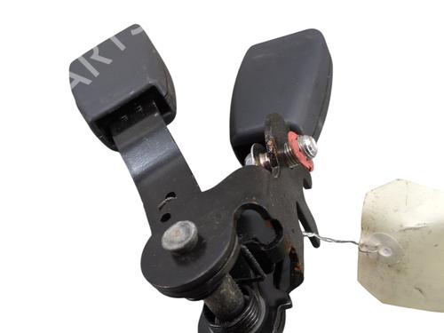 Used Seat buckle RENAULT KOLEOS I (HY_) 2.0 dCi 4x4 (HY0K) (150 hp) 31210777