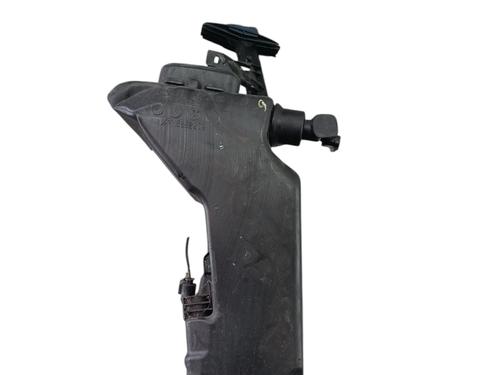 windscreen-washer-tank-mercedes-benz-c-class-w205-2013-2014-2015-2016-2017-2018-2019-2020-2021-2022-2023-32420035 main image