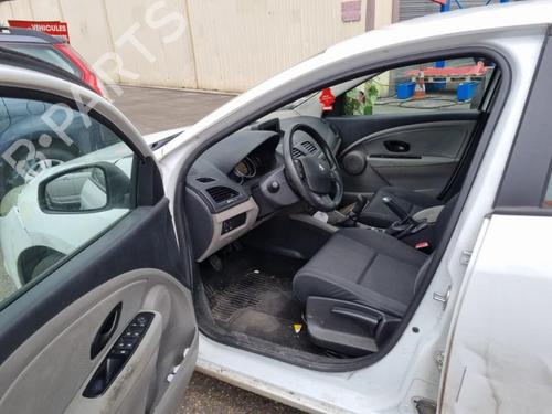 Shift knob RENAULT MEGANE III Hatchback (BZ0/1_, B3_) 1.5 dCi (BZ0C) | BP25101168I34  - Image 6