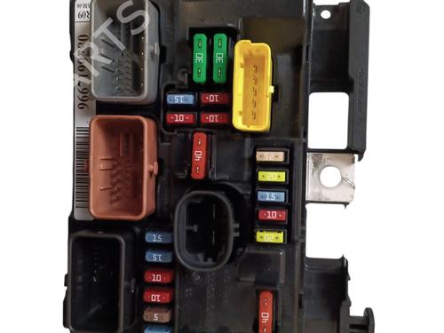 Used Fuse box Fuse box CITROËN C3 II (SC_) [2009-2026] 34393400 34393400