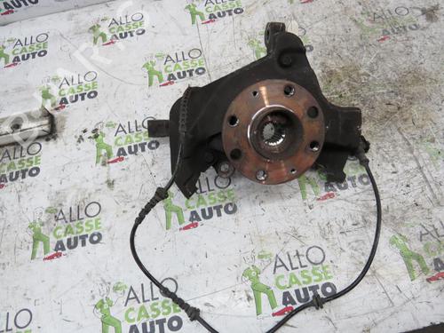 Used Left front steering knuckle FIAT GRANDE PUNTO (199_) 1.4 16V (199BXG1B, 199AXG1B) (95 hp) 25097153