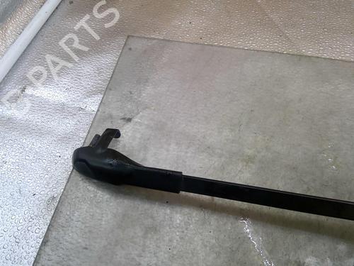 Used Front windshield wiper arm MERCEDES-BENZ E-CLASS (W211) E 320 (211.065) (224 hp) 25067765