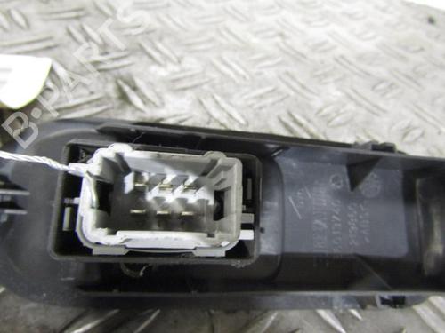 Right front window switch RENAULT SCÉNIC II (JM0/1_)  | BP25091718I26 