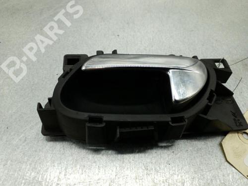 Used Rear left interior door handle Rear left interior door handle PEUGEOT 5008 (0U_, 0E_) 1.6 HDi (114 hp) 10614241 10614241