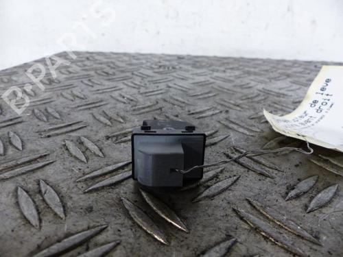 Used Right front window switch Right front window switch AUDI A3 Sportback (8PA) [2004-2015] 25065672 25065672