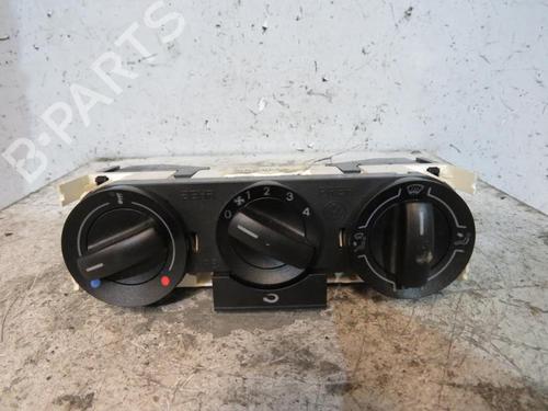Used Climate control VW POLO (9N_, 9A_) 1.2 12V (64 hp) 25067077