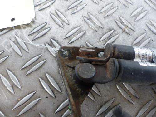 tailgate-lift-support-lexus-rx-mcu15-1998-1999-2000-2001-2002-2003-25065497 main image