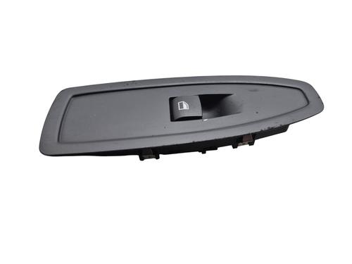 Used Right front window switch BMW 1 (F20) 118 d (143 hp) 25075294
