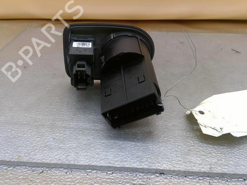 Used Switch Switch SEAT IBIZA IV (6J5, 6P1) 1.6 TDI (90 hp) 25093485 25093485