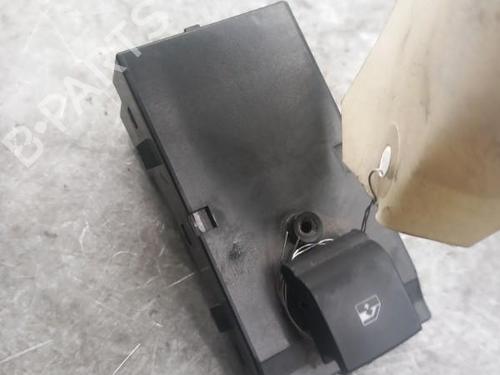 Used Right front window switch OPEL MERIVA B MPV (S10) 1.7 CDTI (75) (110 hp) 25060233