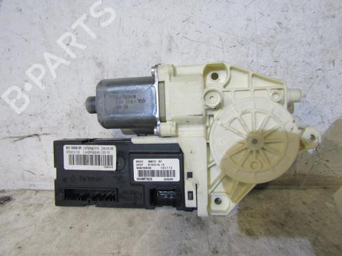 Used Right front window motor RENAULT LAGUNA III (BT0/1) 1.5 dCi (BT00, BT0A, BT0T, BT1J) (110 hp) 25079231