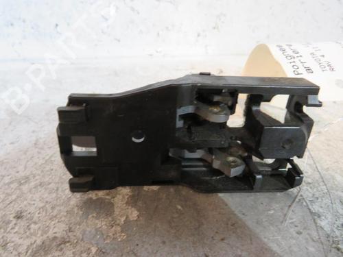 Used Rear left interior door handle Rear left interior door handle TOYOTA RAV 4 II (_A2_) 2.0 D 4WD (CLA20_, CLA21_, CLA20R, CLA21R) (116 hp) 25092418 25092418