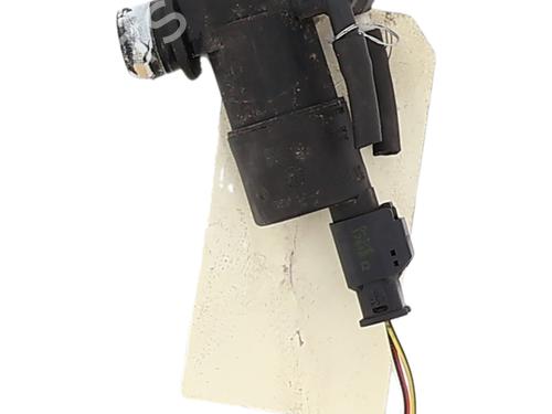 windscreen-washer-tank-citroen-c3-iii-sx-2016-35890921 main image