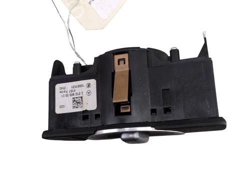 Comutador luzes Comutador luzes MERCEDES-BENZ B-CLASS Sports Tourer (W246, W242) B 180 CDI (246.200) (109 hp) 31761606 31761606