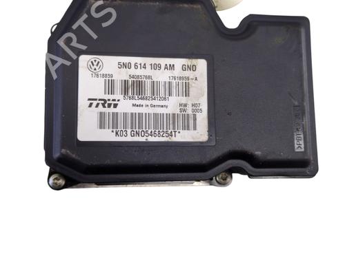 Used ABS pump AUDI Q3 (8UB, 8UG) 2.0 TDI (140 hp) 32673892