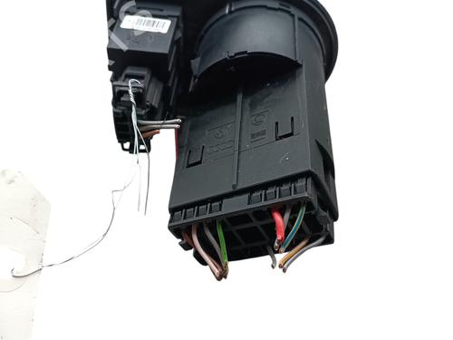 Used Headlight switch SEAT IBIZA IV (6J5, 6P1) 2.0 TDI (143 hp) 32990011