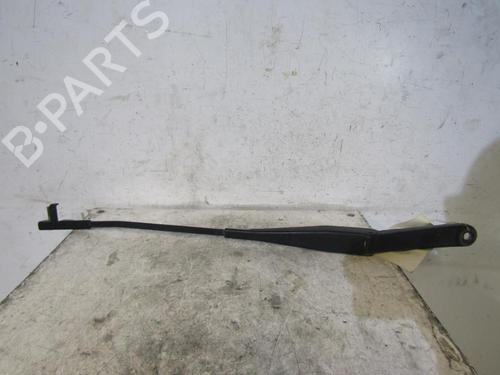 Used Front windshield wiper arm FORD FOCUS II Turnier (DA_, FFS, DS) [2004-2012]  25090607