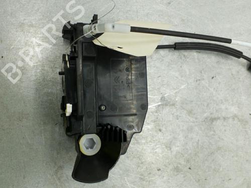 Used Front left lock PEUGEOT 308 II (LB_, LP_, LW_, LH_, L3_) 1.2 THP 110 (110 hp) 25104401