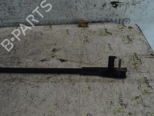 Front windshield wiper arm VW TOURAN (1T1, 1T2) 2.0 TDI | BP25115112C143