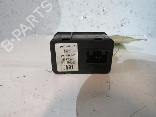 Used Left front window switch Left front window switch OPEL MERIVA A MPV (X03) 1.7 CDTI (E75) (100 hp) 25108906 25108906