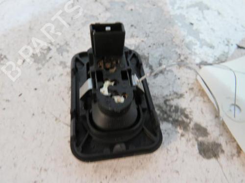 Used Right front window switch Right front window switch OPEL CORSA C (X01) 1.3 CDTI (F08, F68) (70 hp) 25092701 25092701