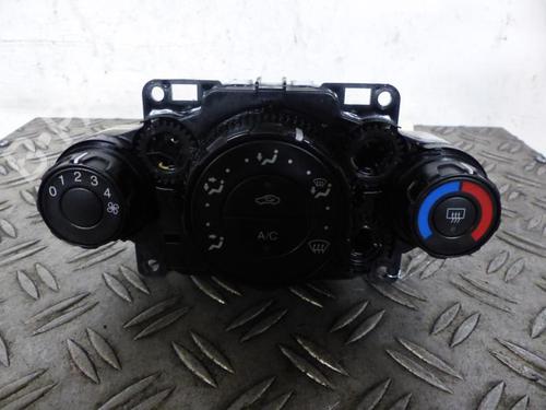 Used Climate control Climate control FORD FIESTA V (JH_, JD_) [2001-2014] 25065330 25065330