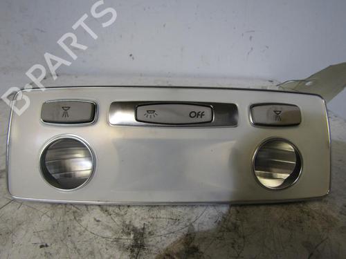 Used Interior roof light RENAULT LAGUNA III (BT0/1) 1.5 dCi (BT00, BT0A, BT0T, BT1J) (110 hp) 25090810