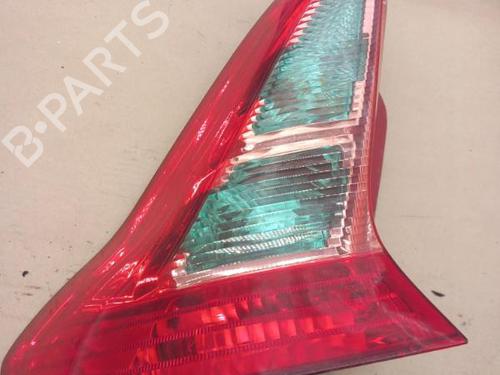 Used Left taillight Left taillight 25060361 25060361