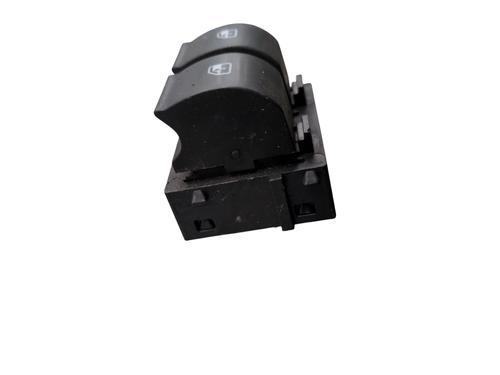 Interrupteur de vitre avant gauche FIAT GRANDE PUNTO (199_) 1.3 D Multijet (75 hp) 31040214