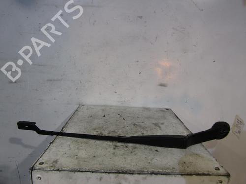 Used Front windshield wiper arm FORD FOCUS III 1.6 Ti (105 hp) 25064000