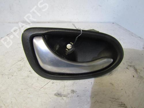 Used Rear left interior door handle NISSAN PRIMERA Hatchback (P12) 2.2 Di (126 hp) 25079571